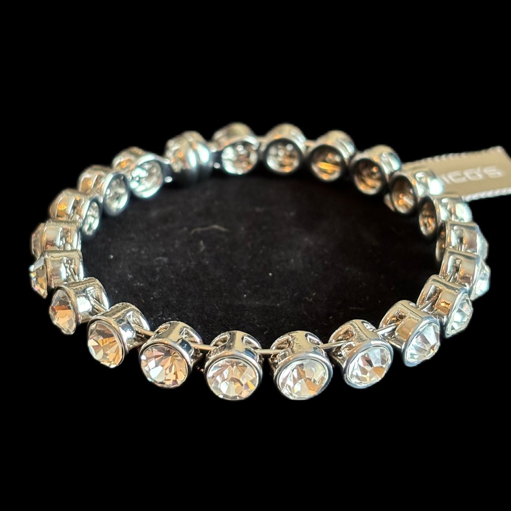 NWT Chico’s Lima  Bangle
